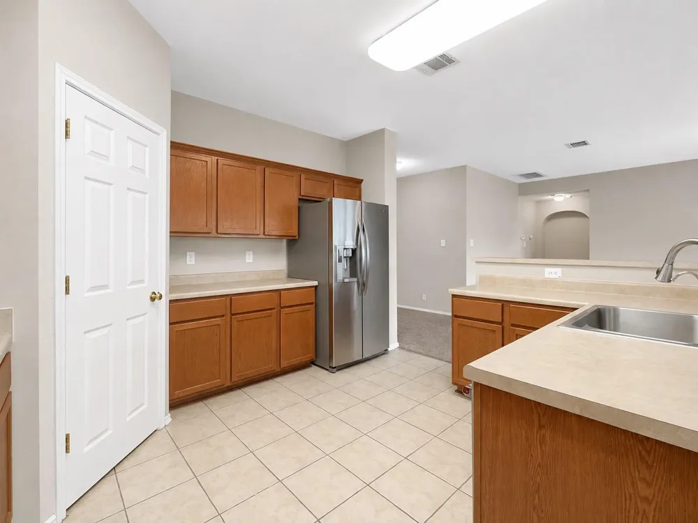 9430 Anderson Way Converse, TX 78109