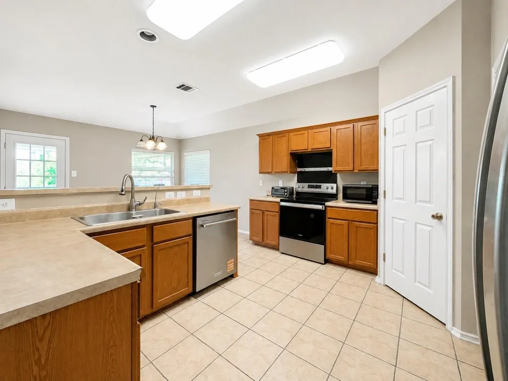 9430 Anderson Way Converse, TX 78109