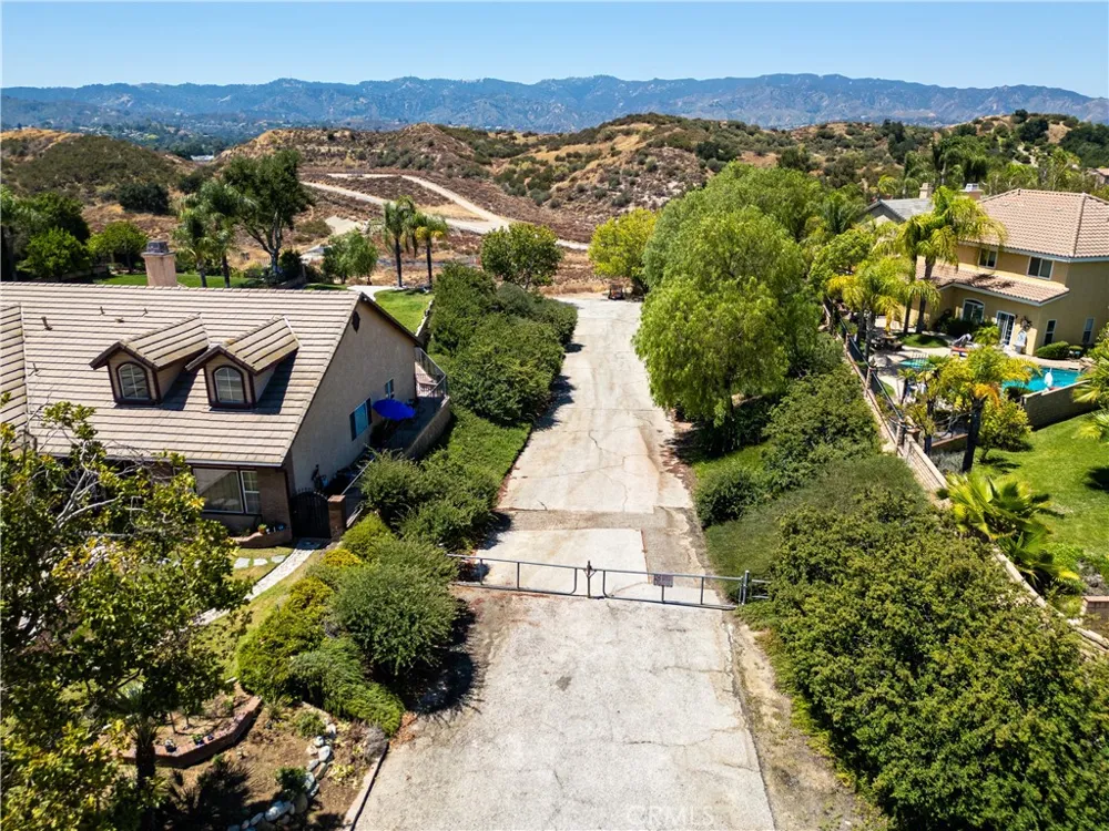 CIRCLE J RANCH Saugus, CA 91350