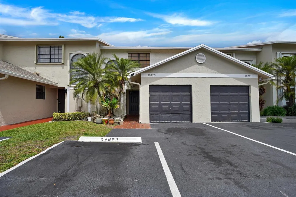 10723 NW 11TH STREET #10723 Pembroke Pines, FL 33026