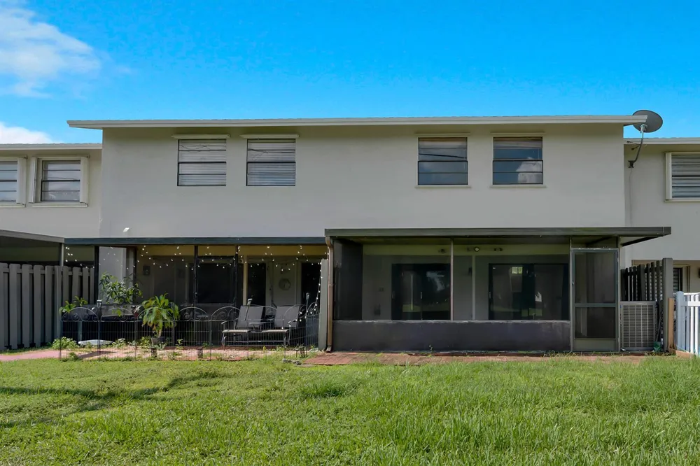 10723 NW 11TH STREET #10723 Pembroke Pines, FL 33026