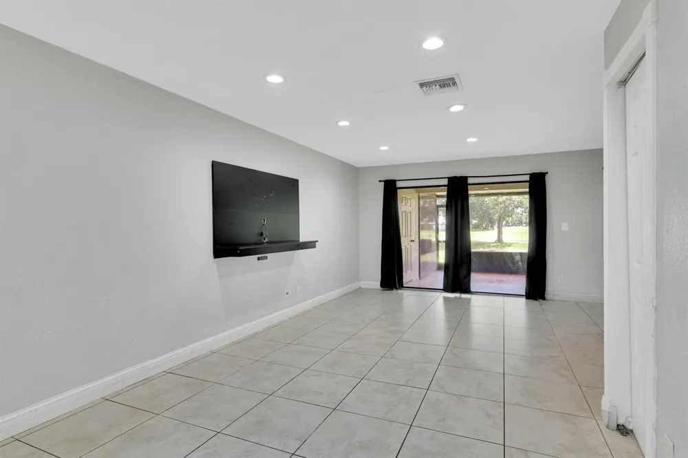 10723 NW 11TH STREET #10723 Pembroke Pines, FL 33026
