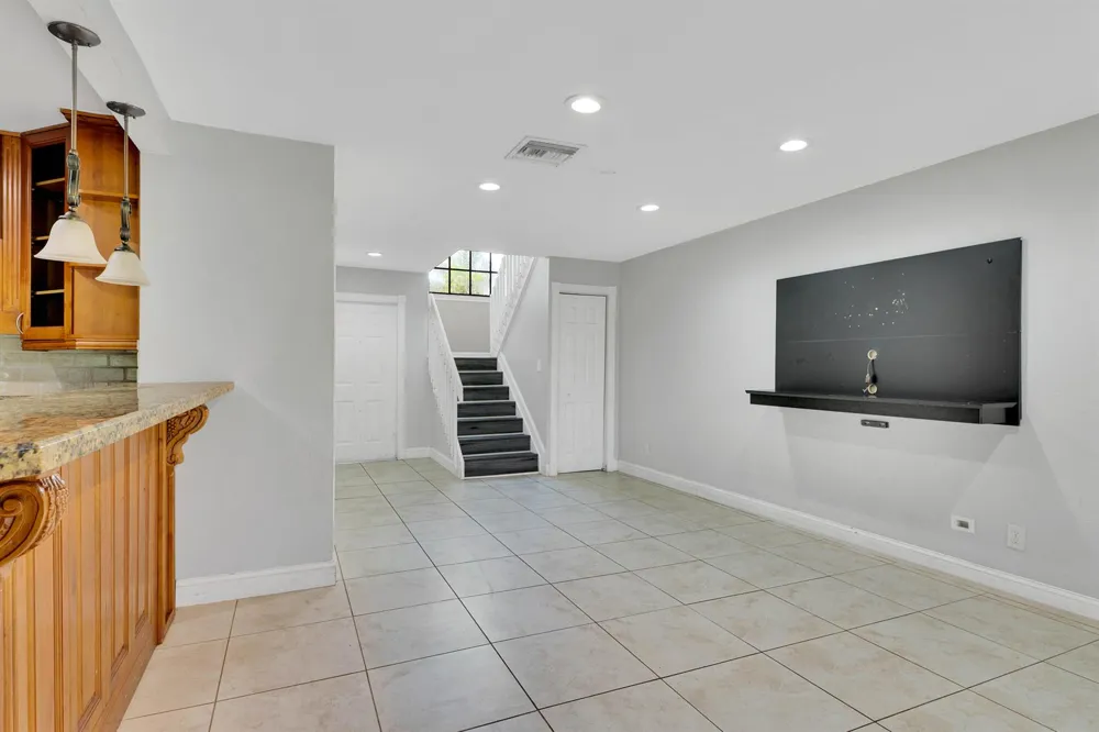 10723 NW 11TH STREET #10723 Pembroke Pines, FL 33026