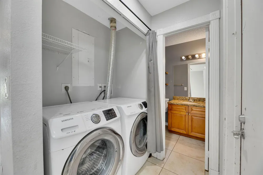 10723 NW 11TH STREET #10723 Pembroke Pines, FL 33026