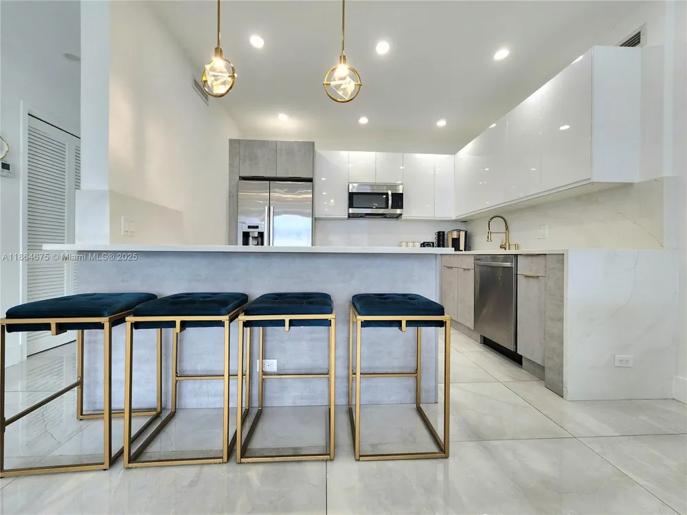 3505 S Ocean Dr #1502 Hollywood, FL 33019