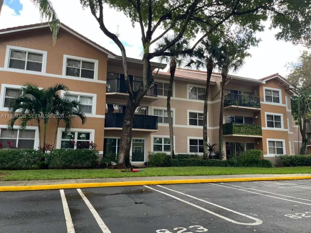 8977 Wiles Rd #103 Coral Springs, FL 33067
