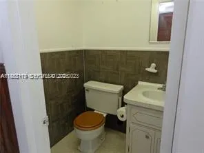 2901 NW 47th Ter #248B Lauderdale Lakes, FL 33313