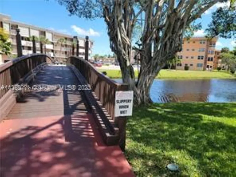 2901 NW 47th Ter #248B Lauderdale Lakes, FL 33313