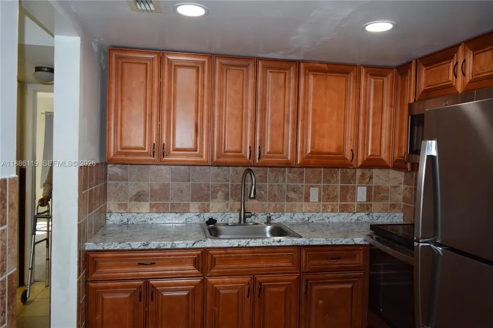 2901 NW 47th Ter #248B Lauderdale Lakes, FL 33313