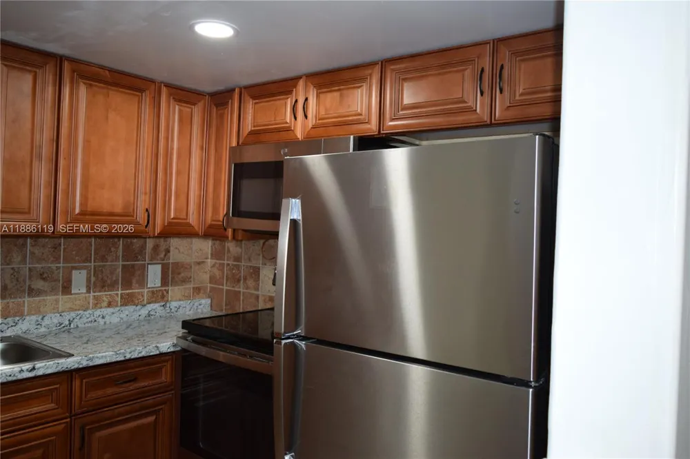 2901 NW 47th Ter #248B Lauderdale Lakes, FL 33313
