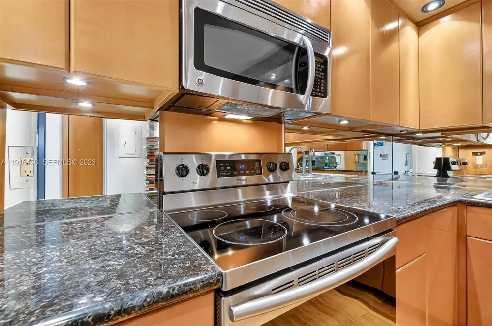 2 Grove Isle Dr #B1804 Coconut Grove, FL 33133