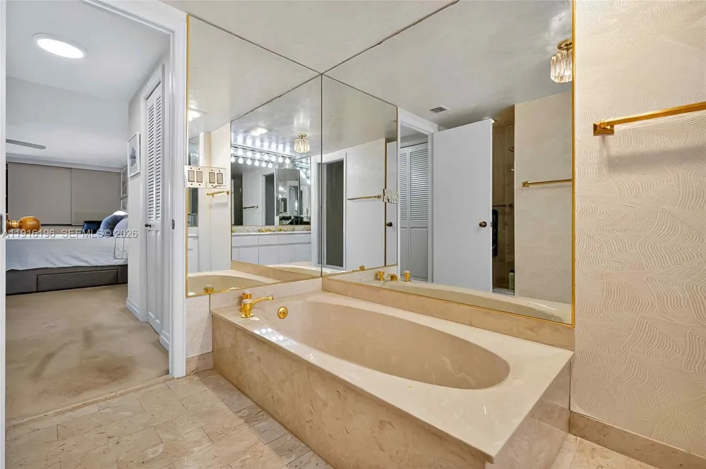 2 Grove Isle Dr #B1804 Coconut Grove, FL 33133