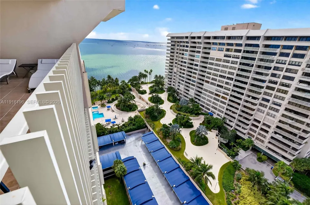 2 Grove Isle Dr #B1804 Coconut Grove, FL 33133
