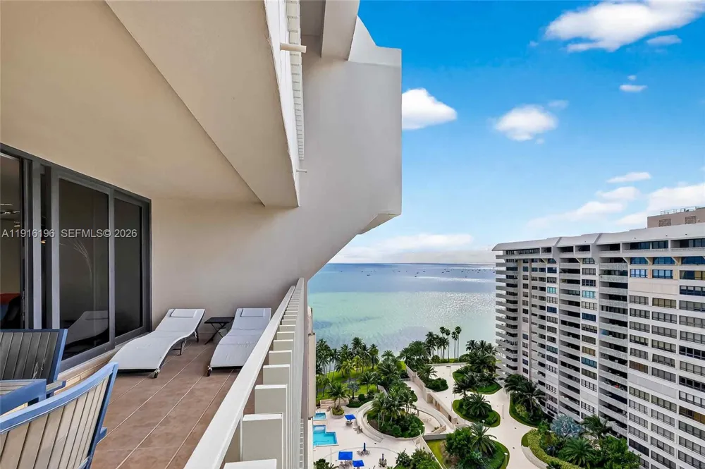 2 Grove Isle Dr #B1804 Coconut Grove, FL 33133