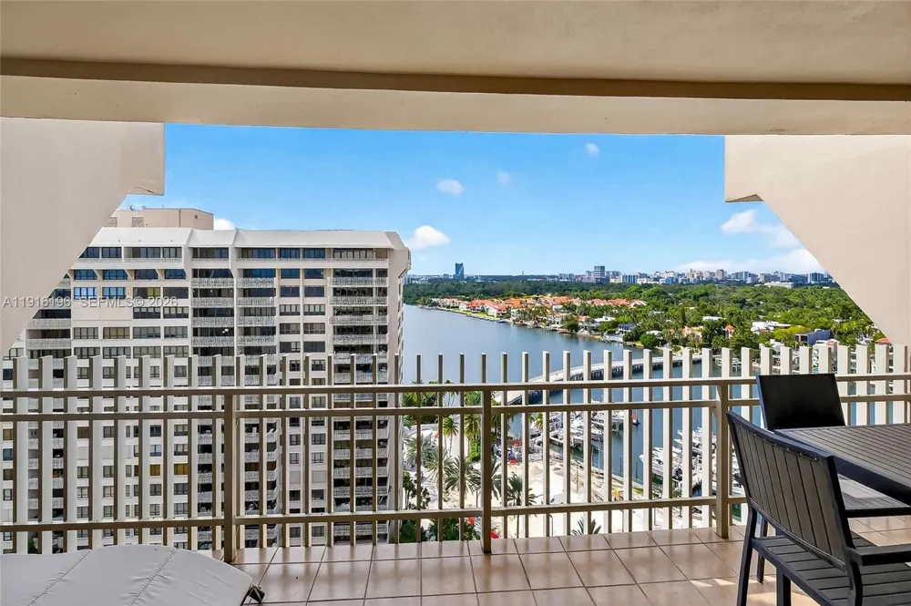 2 Grove Isle Dr #B1804 Coconut Grove, FL 33133