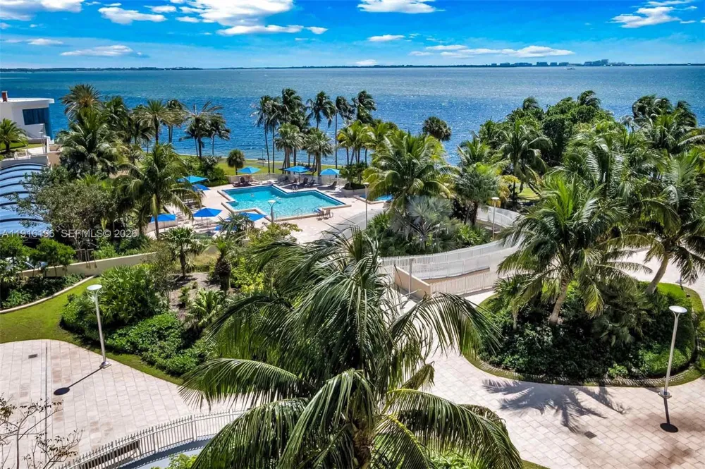 2 Grove Isle Dr #B1804 Coconut Grove, FL 33133
