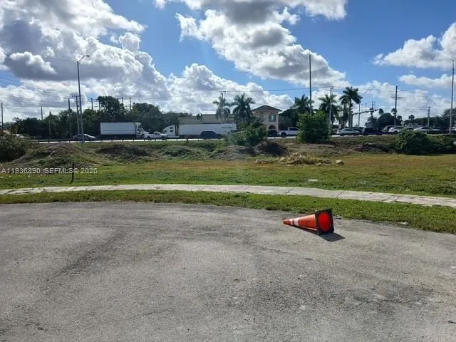 550 SW 136th Pl Miami, FL 33184