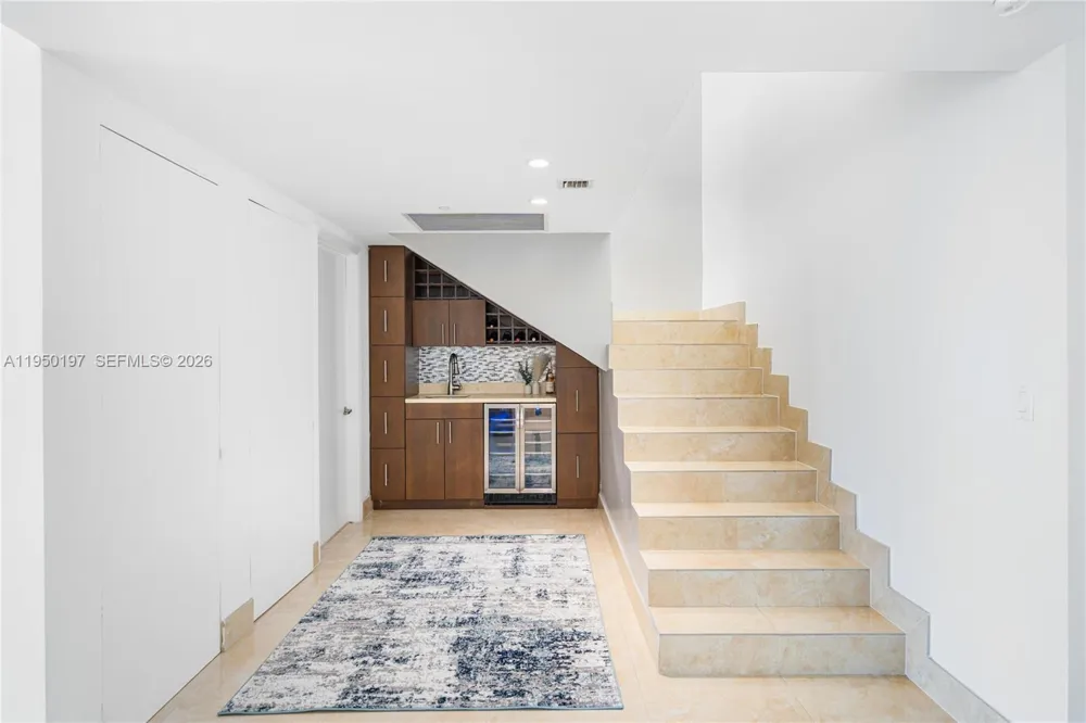 495 Brickell #5705 Miami, FL 33131