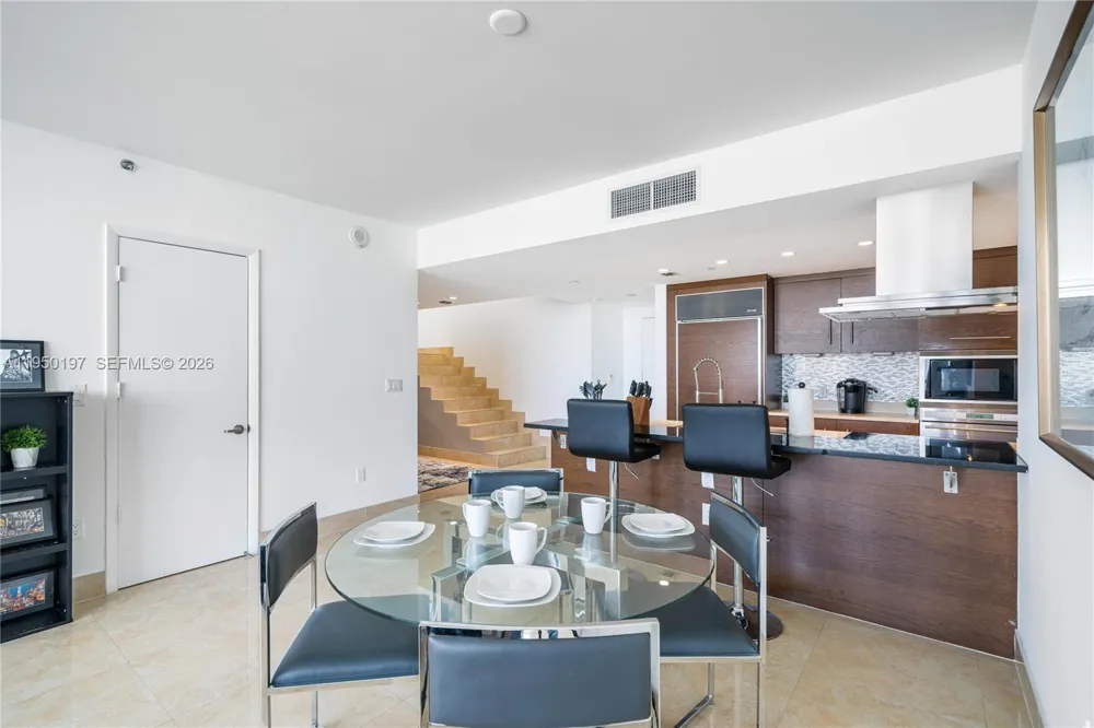 495 Brickell #5705 Miami, FL 33131