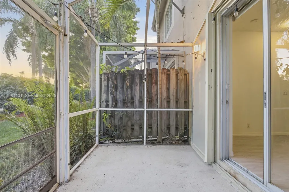 2066 Madeira Dr #2066 Weston, FL 33327