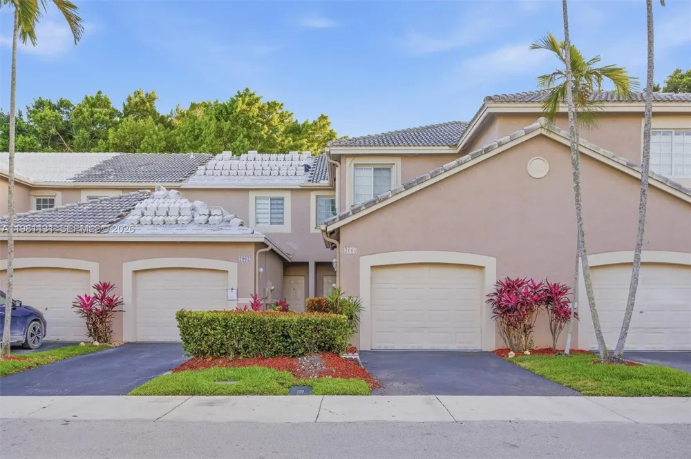 2066 Madeira Dr #2066 Weston, FL 33327