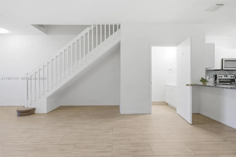 2066 Madeira Dr #2066 Weston, FL 33327