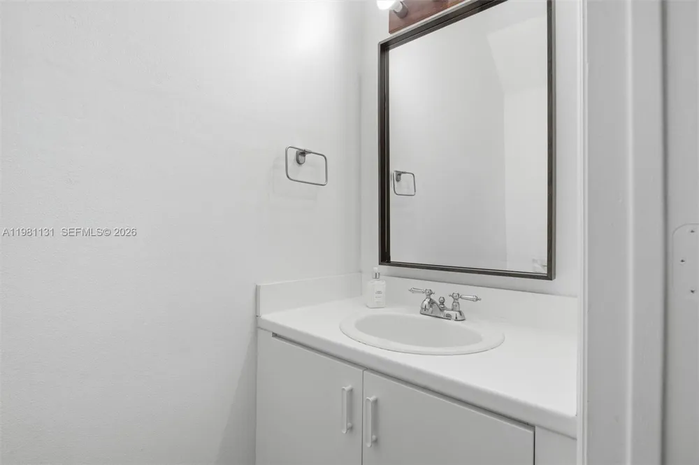 2066 Madeira Dr #2066 Weston, FL 33327