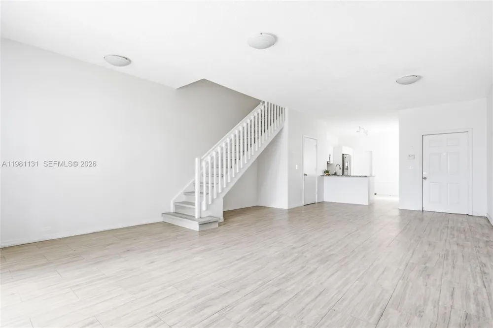 2066 Madeira Dr #2066 Weston, FL 33327