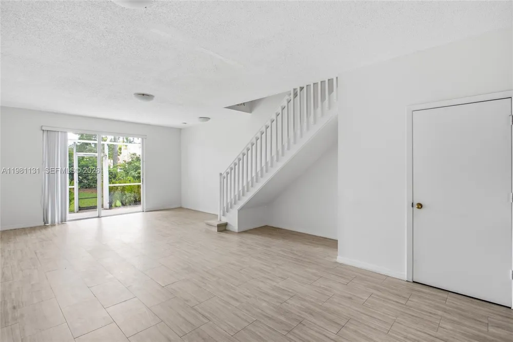 2066 Madeira Dr #2066 Weston, FL 33327