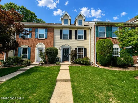 207 Lindsey Court