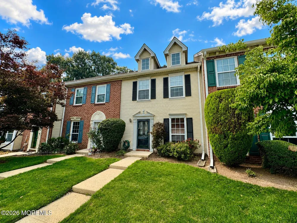 207 Lindsey Court Franklin Park, NJ 08823
