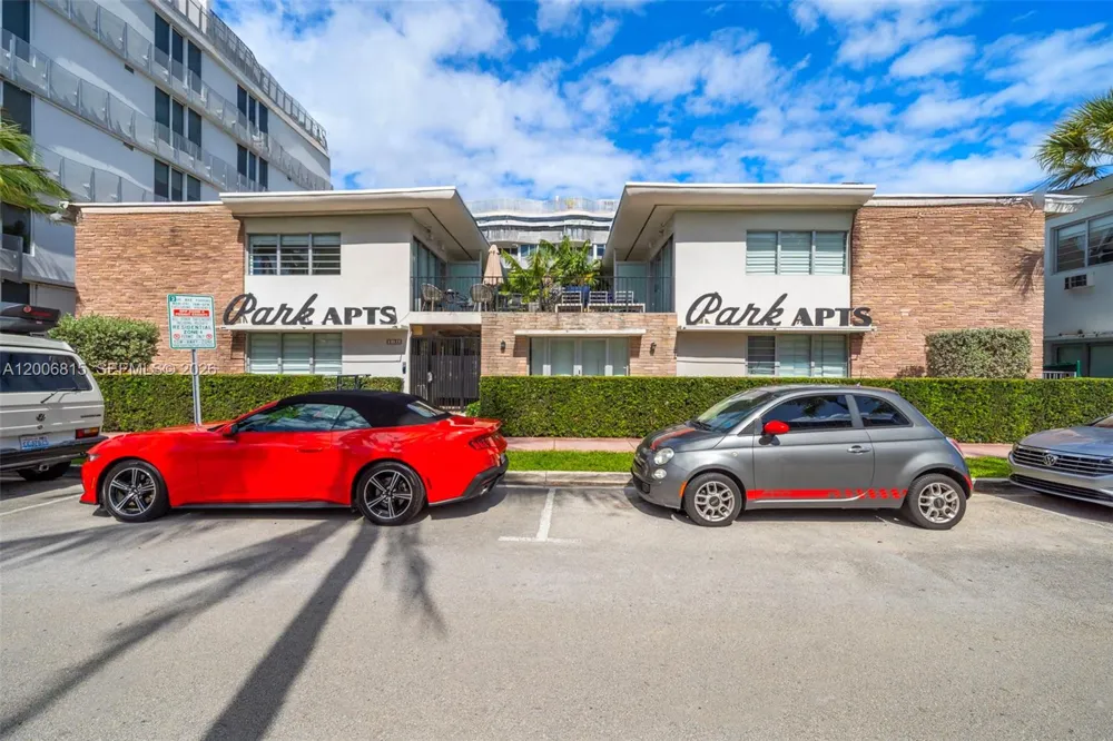 2130 Park Ave #TH3 Miami Beach, FL 33139