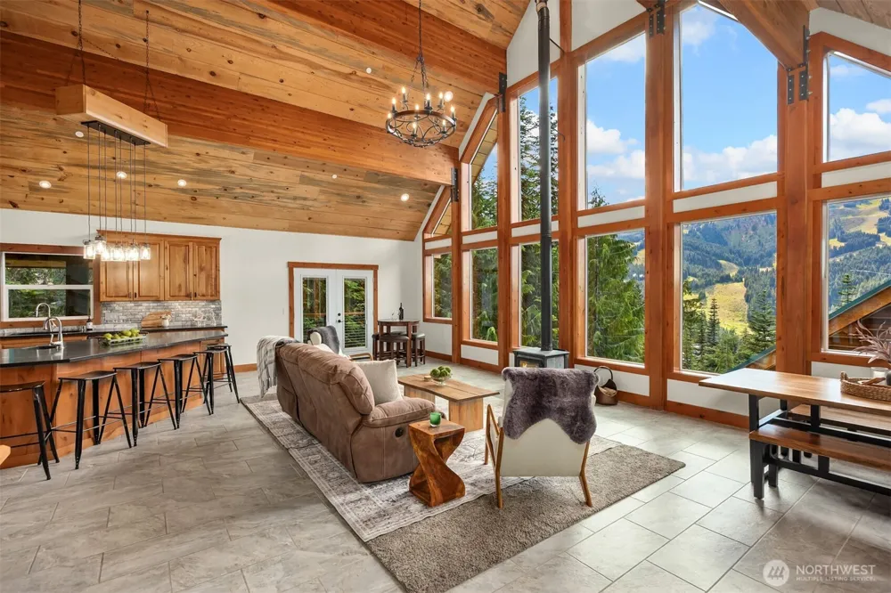 101 Gold Hill Road E Enumclaw, WA 98022