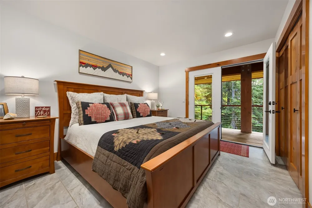 101 Gold Hill Road E Enumclaw, WA 98022