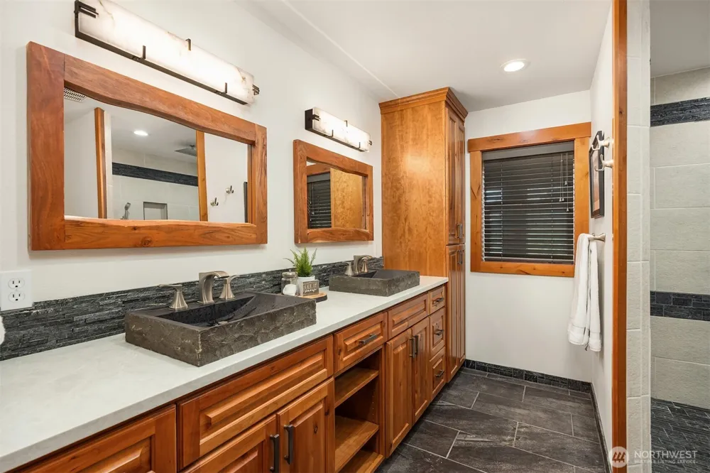 101 Gold Hill Road E Enumclaw, WA 98022