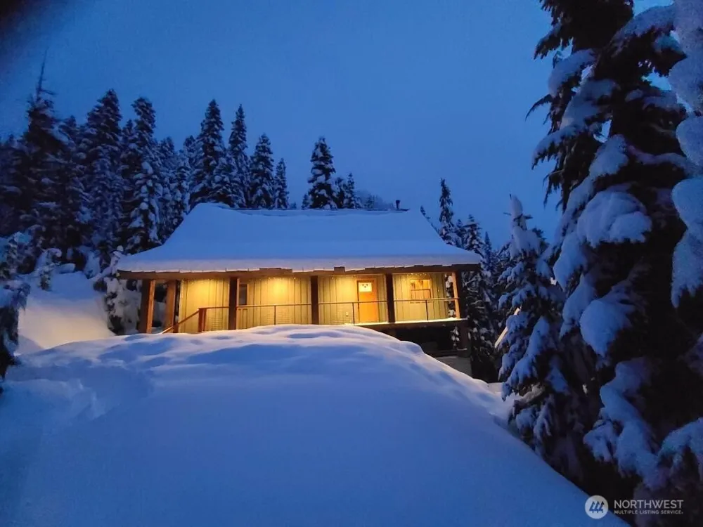 101 Gold Hill Road E Enumclaw, WA 98022