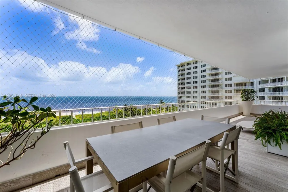 199 Ocean Lane Drive #801 Key Biscayne, FL 33149