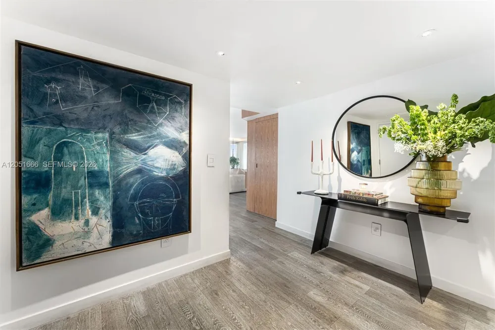 199 Ocean Lane Drive #801 Key Biscayne, FL 33149