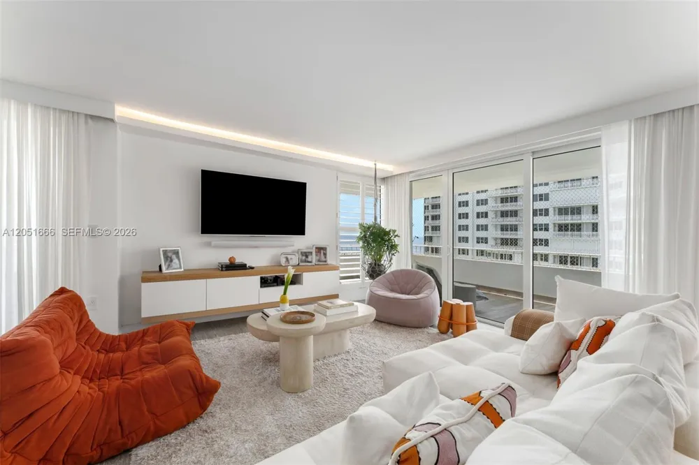 199 Ocean Lane Drive #801 Key Biscayne, FL 33149