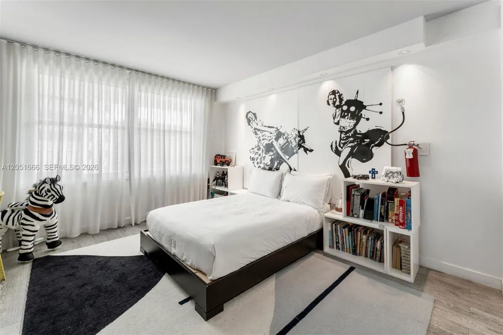 199 Ocean Lane Drive #801 Key Biscayne, FL 33149
