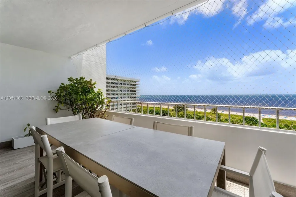 199 Ocean Lane Drive #801 Key Biscayne, FL 33149