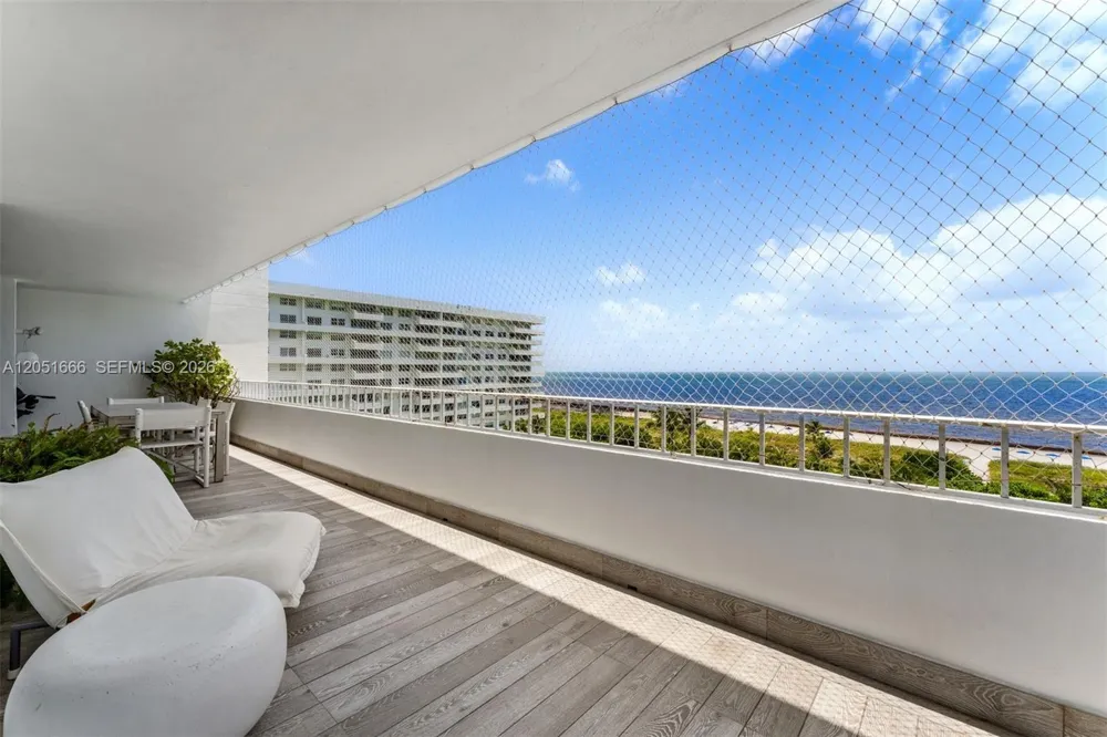 199 Ocean Lane Drive #801 Key Biscayne, FL 33149