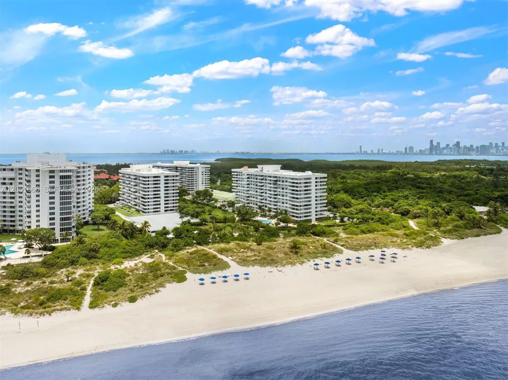 199 Ocean Lane Drive #801 Key Biscayne, FL 33149