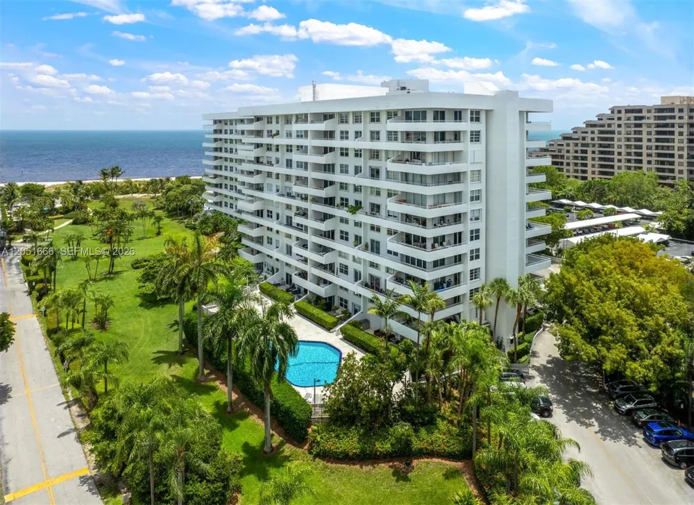 199 Ocean Lane Drive #801 Key Biscayne, FL 33149