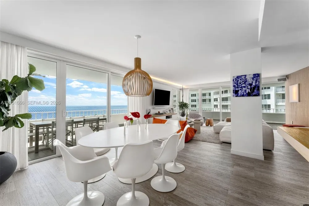 199 Ocean Lane Drive #801 Key Biscayne, FL 33149