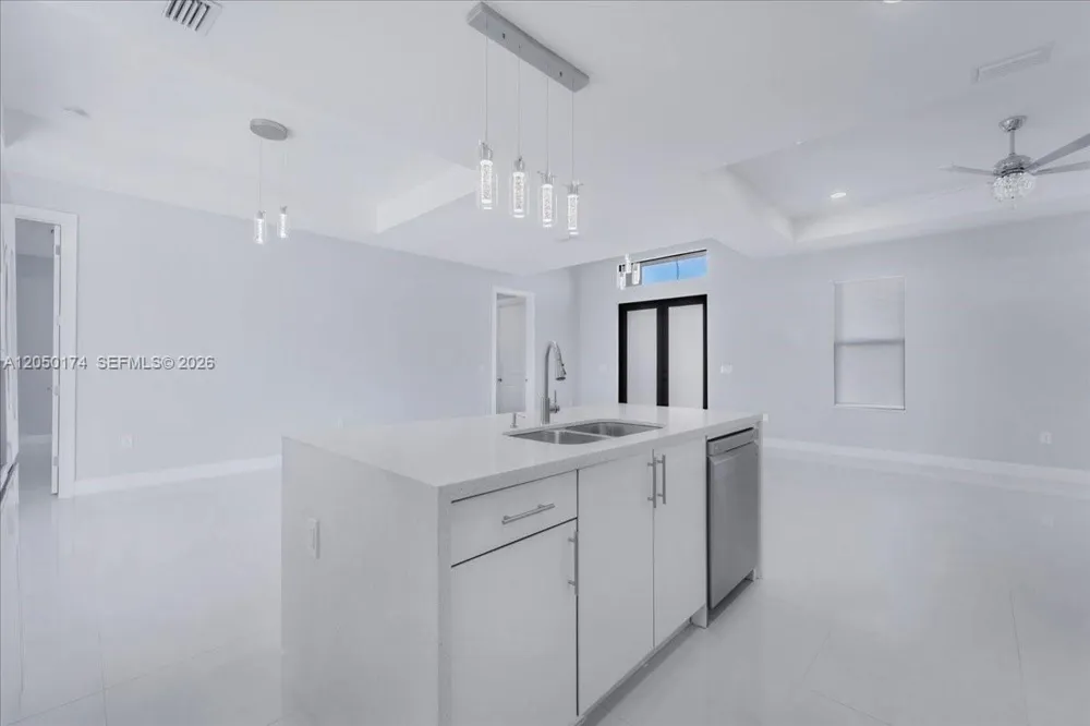 1114 NE 7th Other City - In The State Of Florida, FL 33909