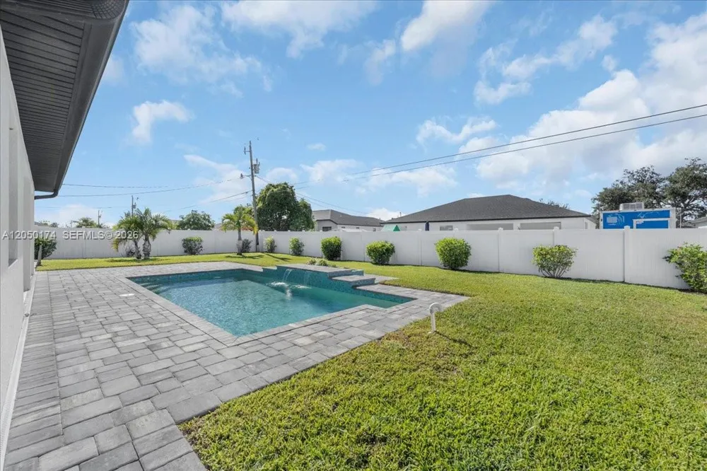 1114 NE 7th Other City - In The State Of Florida, FL 33909