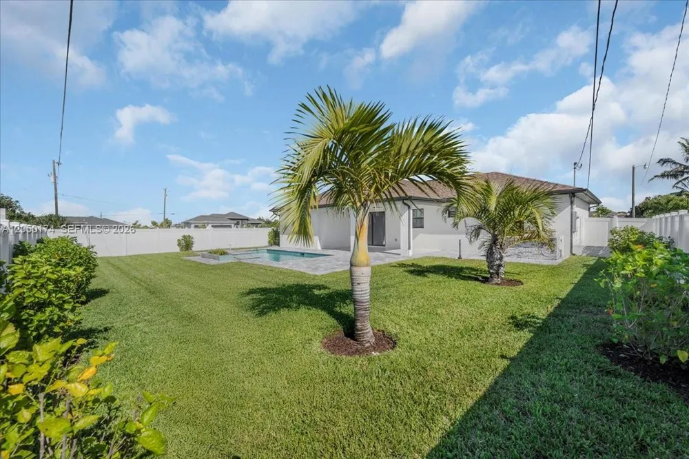 1114 NE 7th Other City - In The State Of Florida, FL 33909