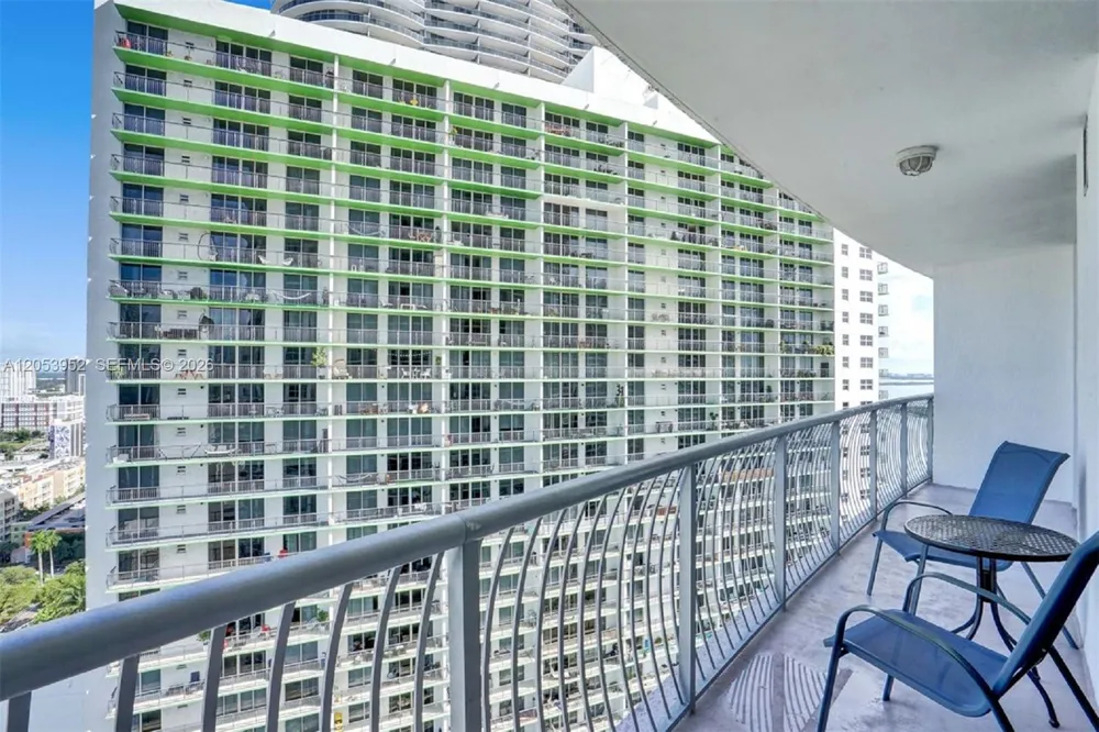1750 Bayshore Dr #2911 Miami, FL 33132