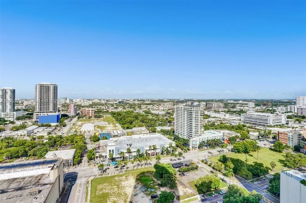 1750 Bayshore Dr #2911 Miami, FL 33132